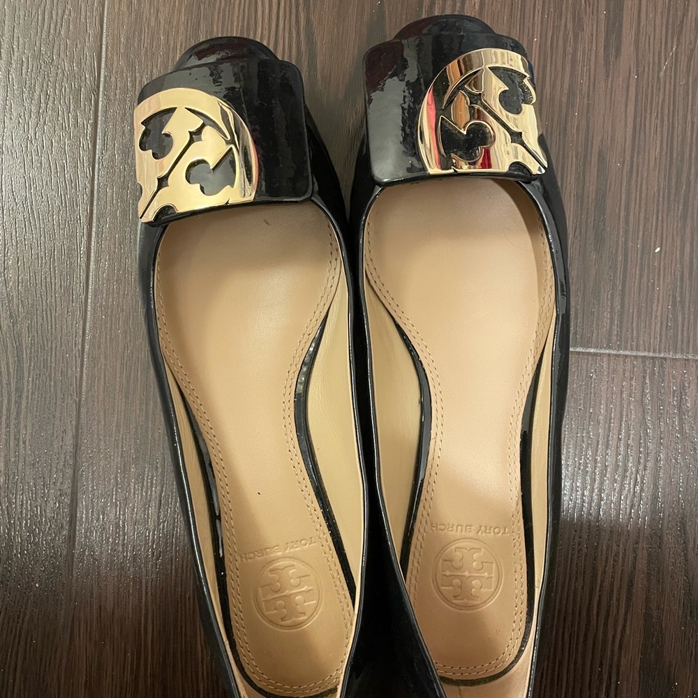 Tory burch flat size 5 in Navy/black patent leather